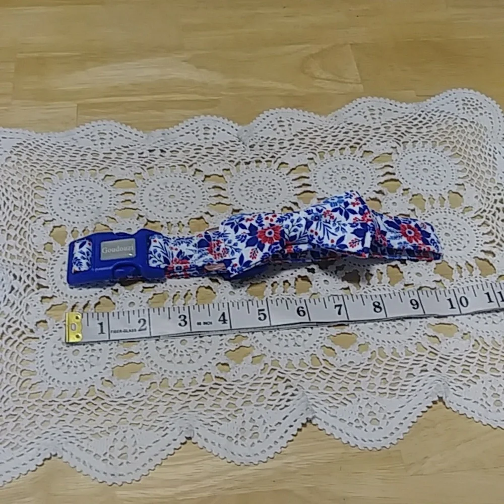 Dog Collar,  floral pattern, size Large, new item